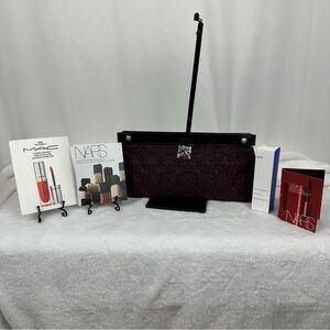 5 pc NWOT Vera Bradley Clutch and Beauty Bundle